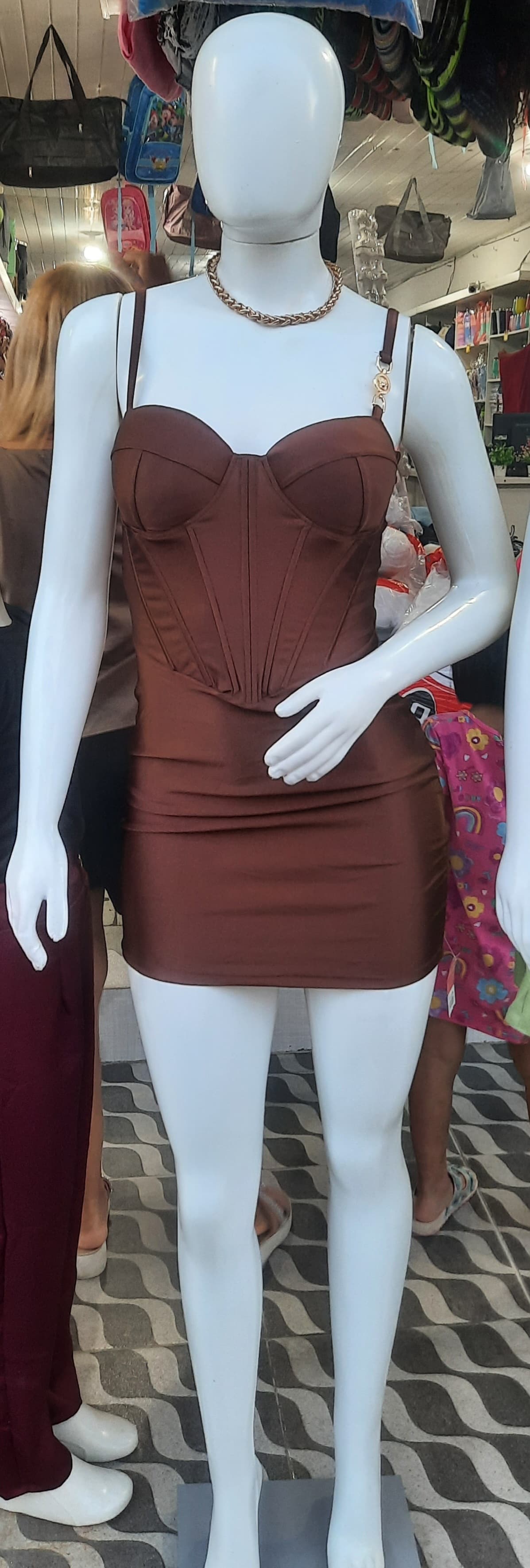 Vestido Marrom